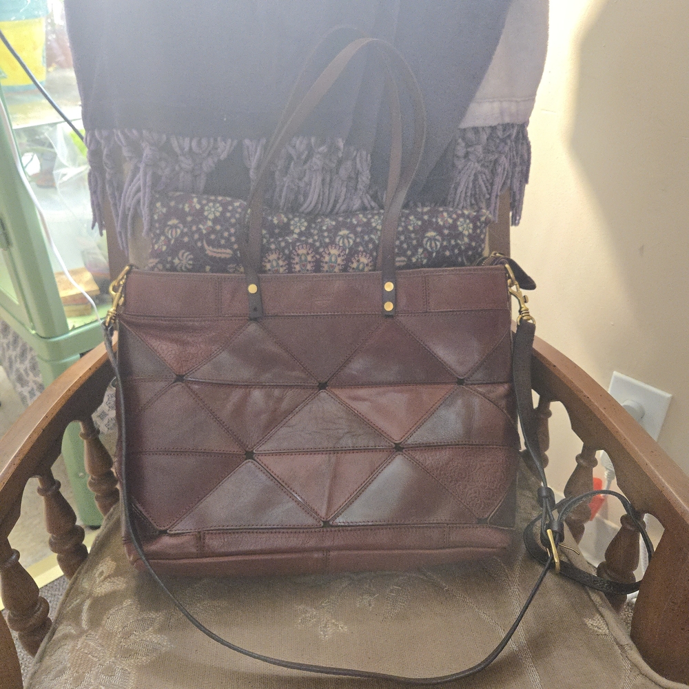Old Trend Brown Leather Prism Tote With Missing Stud Rivet GUC - Picture 6 of 16